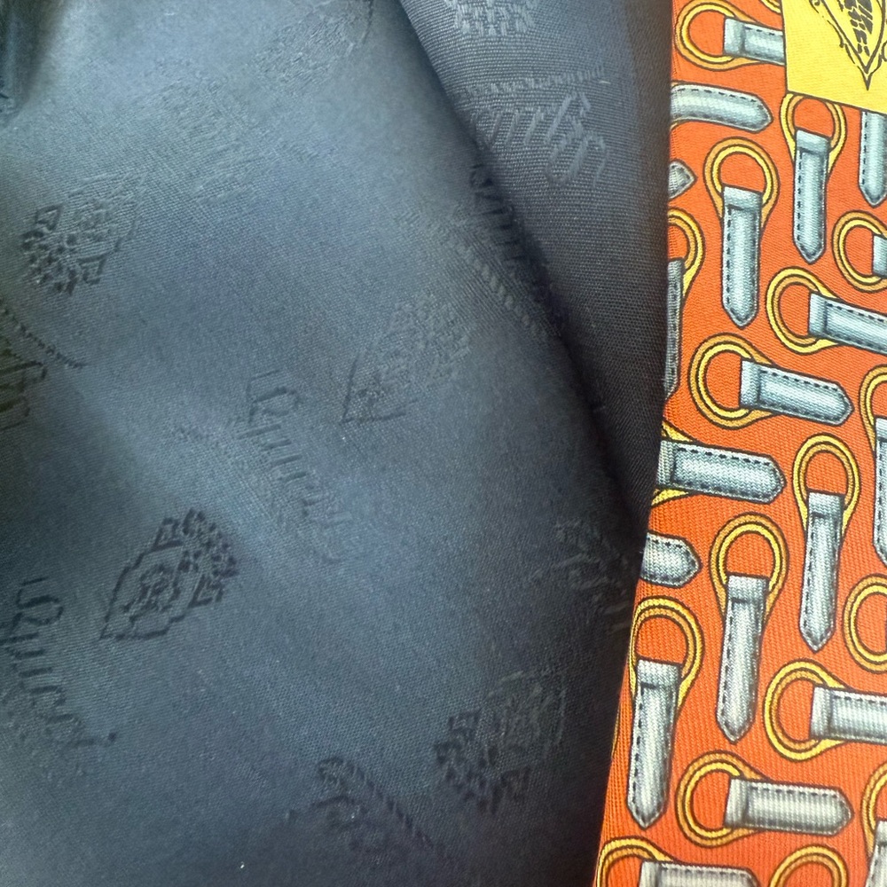 Authentic Silk Gucci Tie: Orange, Blue and Yellow Patterned Tie - Picture 4 of 8